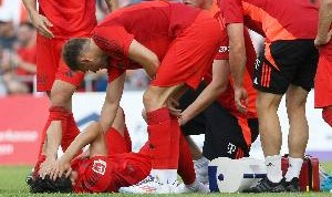 德雷森谈球队伤病：抱怨无用 现在还不能确定伊藤洋辉的伤势