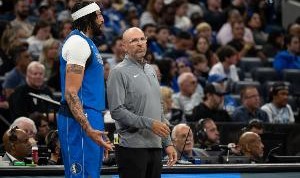 定海神针浓眉出战的比赛 独行侠3战全胜