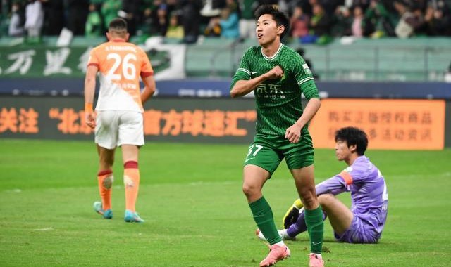 乐鱼体育官方网站-国脚爆发再迎大胜 国安紧追蓉城仍保留进亚冠希望