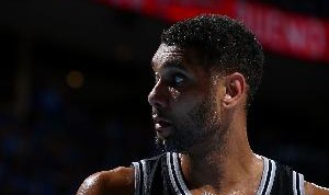 美媒盘点入选最佳防阵次数最多的无DPOY球员：邓肯15次 科比12次