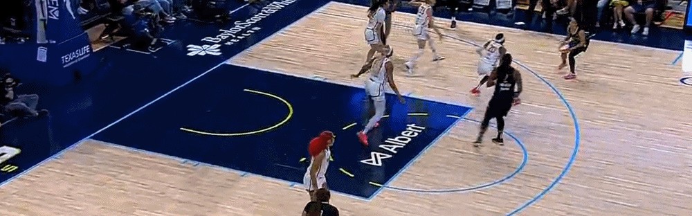 乐鱼体育官方网站-飞翼＆神秘人两队三分手感糟糕！半场合计仅投中3记三分