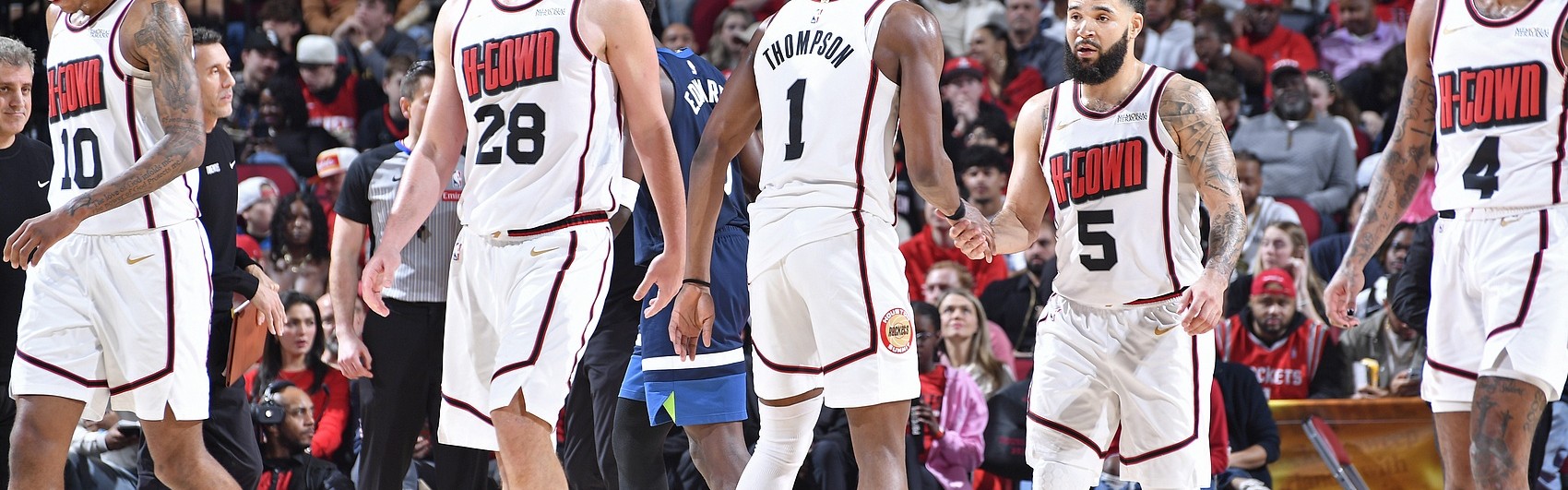 范弗里特：很多球队是努力培养化学反应 我们是自然而然的契合