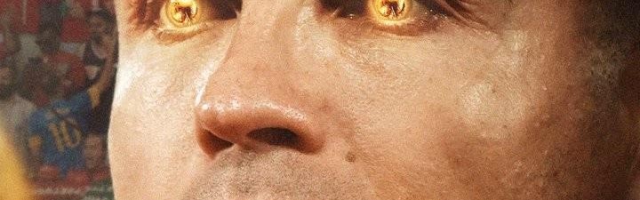 露天看台晒C罗海报：已经六届世预赛破门！