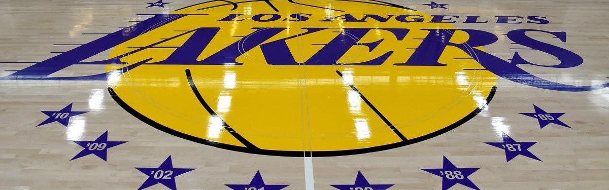 老巴斯1979年花6750万美元购入湖人，如今湖人售出100亿是当初148倍