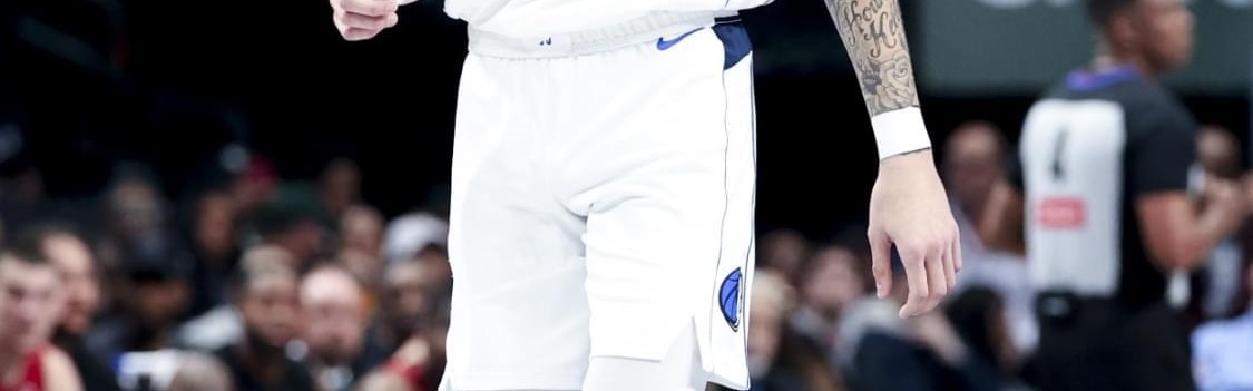 乐鱼体育官网-湖人签中锋凯勒-凯利，28岁落选秀也要，湖人操作让人看不懂